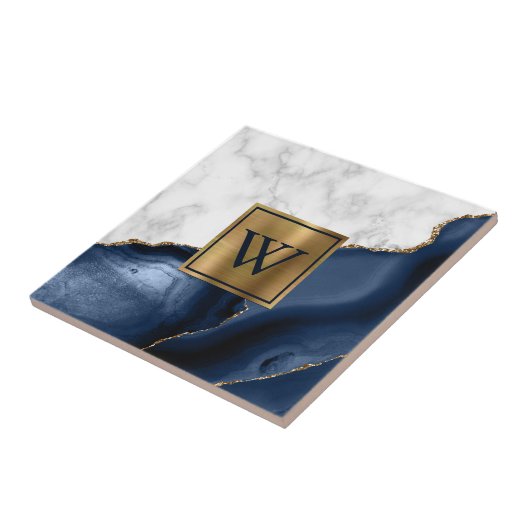 White Marble Gilded Navy Blue Agate Monogram Tegeltje (Zijkant)