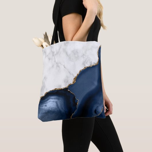 White Marble Gilded Navy Blue Agate Tote Bag (Dichtbij)