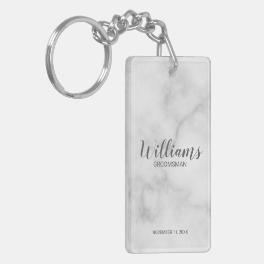 White Marble Modern Script Personalized Groomsmen Sleutelhanger (Voorkant Links)