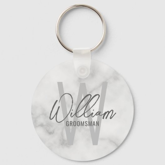 White Marble Modern Script Personalized Groomsmen Sleutelhanger (Voorkant)