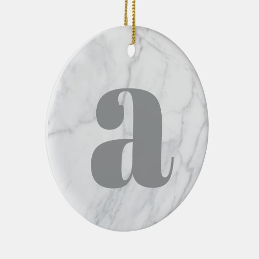 White Marble Personalized Monogram Keramisch Ornament (Rechts)