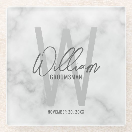 White Marble Script Specialized Groomsman's Name Glazen Onderzetter (Voorkant)
