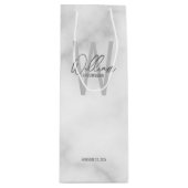 White Marble Script Specialized Groomsman's Name Wijn Cadeautas (Voorkant)