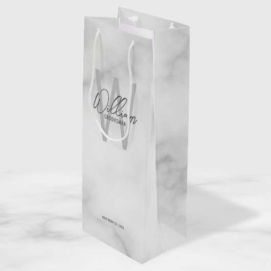 White Marble Script Specialized Groomsman's Name Wijn Cadeautas