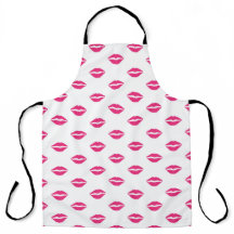 WHITE MET BRIGHT PINK LIPS