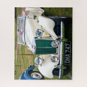 White MG TD classic British Sport car Legpuzzel
