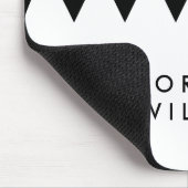 White Minimalist Modern Black Triangle Pattern Muismat (Hoek)