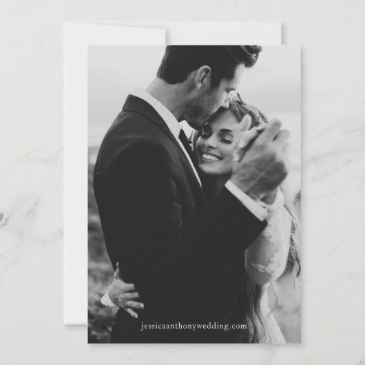 White Minimalist Modern Double Photo Save the Date Kaart (Achterkant)