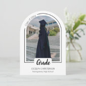 White Modern and Elegent  Graduation Invitation Kaart (Staand voorkant)