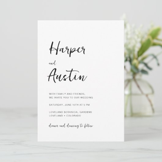 White Modern Minimalist Script Wedding Kaart (Staand voorkant)