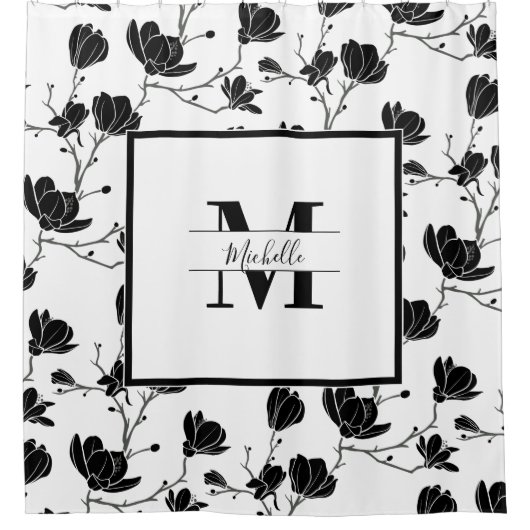 White Monogrammed White en Black Magnolia Flower Douchegordijn (Voorkant)