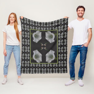 White Morning Glory Flower Abstract Pattern Fleece Deken