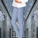 White & Navy Blue Houndstooth Leggings<br><div class="desc">Een witte en marineschuine leggings van het geluidsdiepte.</div>