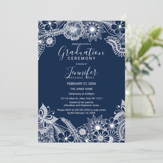 White Navy Blue Illustrative Florals Afstuderen Kaart (Staand voorkant)