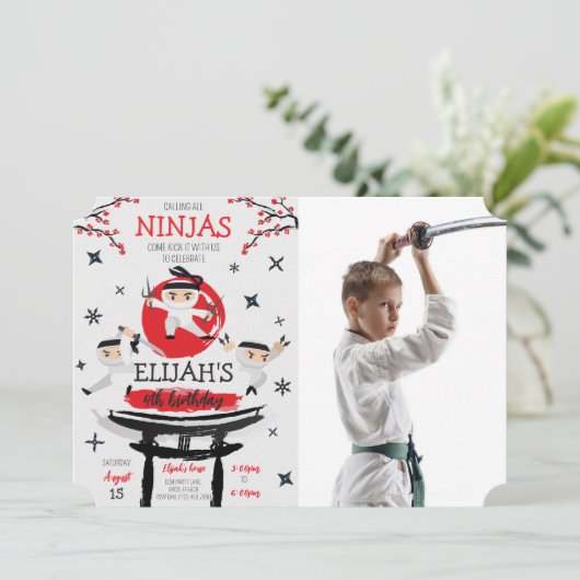 White Ninja Warrior Martial Arts Verjaardagsfoto Kaart (Staand voorkant)