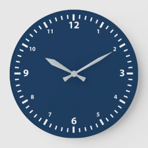 White Number Clock Face op Navy Blue Grote Klok