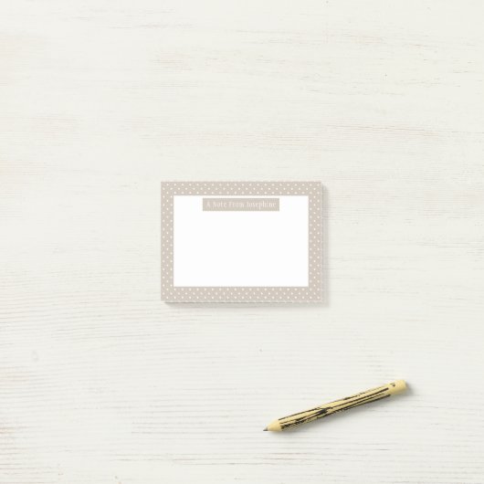 White On Beige Polka Dots Pattern Custom Text Post-it® Notes (Op bureau)