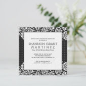 White on Black Flowers-Elegant Afstudeerder Invite Kaart (Staand voorkant)