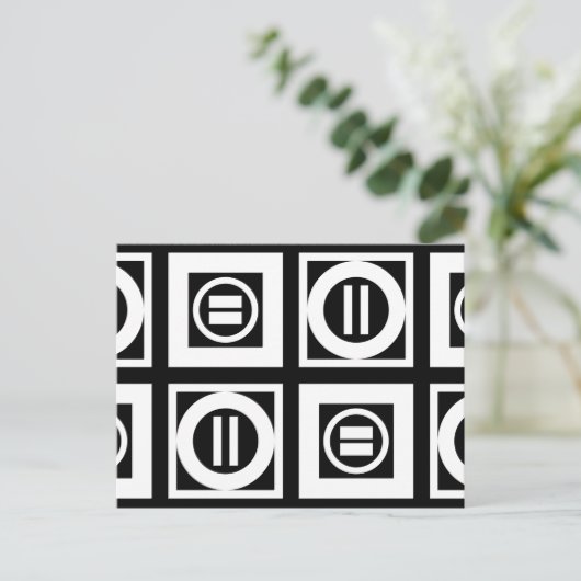 White on Black Geometric Equal Sign Pattern Briefkaart (Staand voorkant)