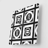 White on Black Geometric Equal Sign Pattern Vierkante Klok (Hoek)
