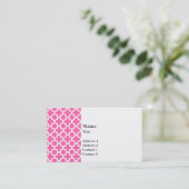 White on Hot Pink Quatrefoil Pattern Visitekaartje (Staand voorkant)