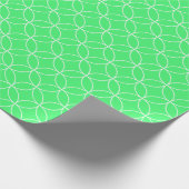 White on Light Green Overlapping Circles Cadeaupapier (Hoek)
