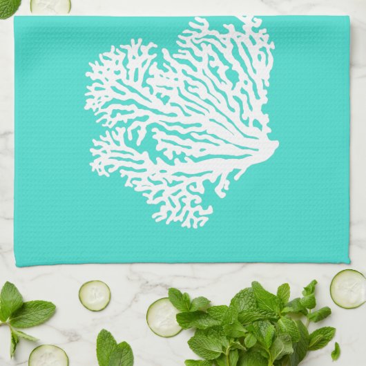 White on Turquoise Coastal Decor Coral Theedoek (Gevouwen)