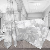 White on White Cascading Peonies Bleek Grey Weddin Stropdas