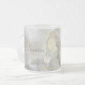 White on White Lunaria Silver Dollar Matglas Koffiemok (Voorkant links)