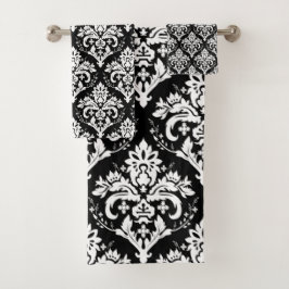 White op Black Damask Pattern Bad Handdoek