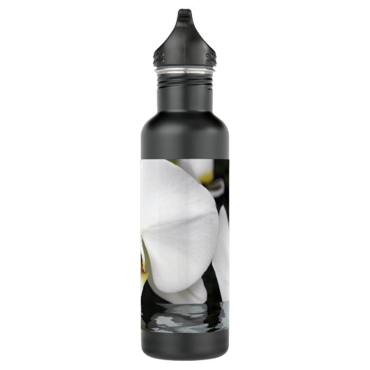 White Orchid in Pool Water Fles (Rechts)