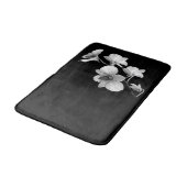 White Orchid on Black Bath Mat (Gekanteld)