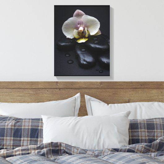 White Orchid on Black Stones Canvas Afdruk (Insitu (Slaapkamer))