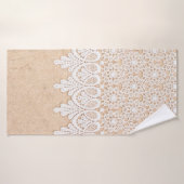 White Ornamental Lace over fabric design Badhanddoek (Badhanddoek)
