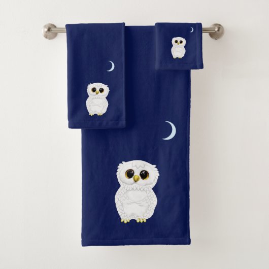 White Owl & Crescent Moon on Navy Blue Bad Handdoek (Insitu)