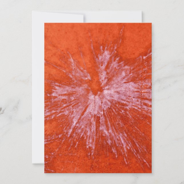 White Paintball op rood (Voorkant)