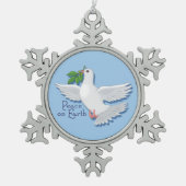 White Peace Dove op Aarde Tin Sneeuwvlok Ornament (Voorkant)
