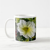 White Petunia Series Coordinating Items Koffiemok (Links)