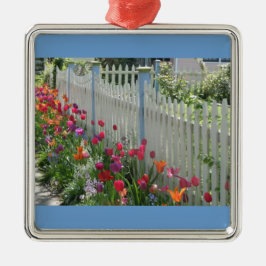 White Picket Fence with Tulips-ornament Metalen Ornament