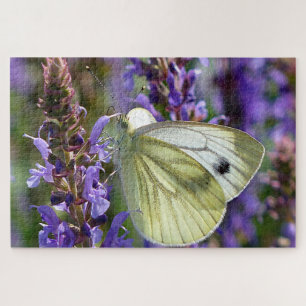 White Pieris Rapae Butterfly. Legpuzzel