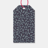 White Pine Boughs Feathers Holly Berries Kerstmis Cadeaulabel (Voorkant)