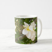 White Plumeria Cofee Mok (Voorkant rechts)