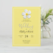 White Plumeria Flower on Yellow, Modern Wedding Kaart (Staand voorkant)