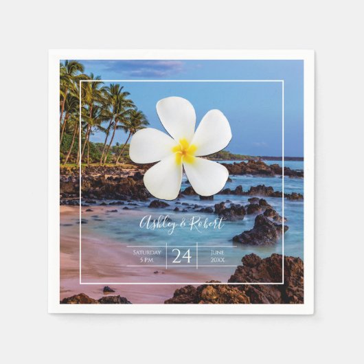 White Plumeria Flower with Tropical Beach; Servet (Voorkant)