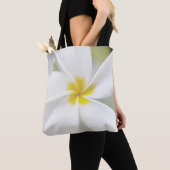 White Plumeria - Macro Portrait Tote Bag (Dichtbij)