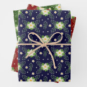 White Poinsettias on Green Red and Blue Background Inpakpapier Vel (In situ)