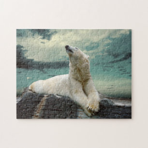 White Polar Beer Hunter op rock Legpuzzel