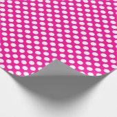 White Polka Dot on Hot Pink Wrapping Paper Cadeaupapier (Hoek)