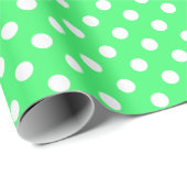 White Polka Dot on Light Green Medium Space Cadeaupapier (Rol Hoek)