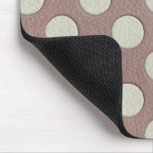 White Polka Dots on Taupe Leather Print Muismat (Hoek)